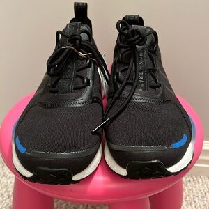 NWT ADIDAS NMD_V3 ‘OG Black’ size 10